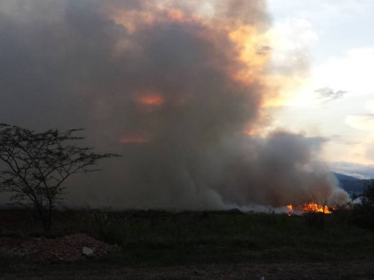 Emergencia por incendios forestales en Pradera, Valle