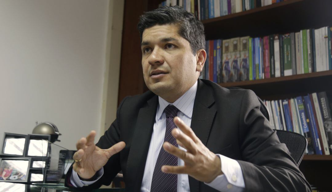 Senador del Partido Mira, Carlos Guevara