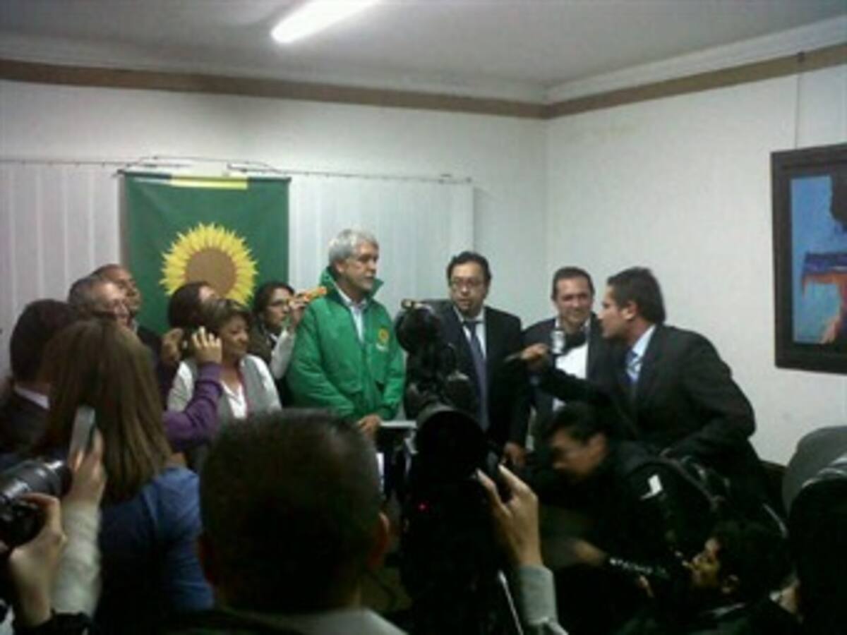 Peñalosa lamentó el retiro de Mockus del Partido Verde