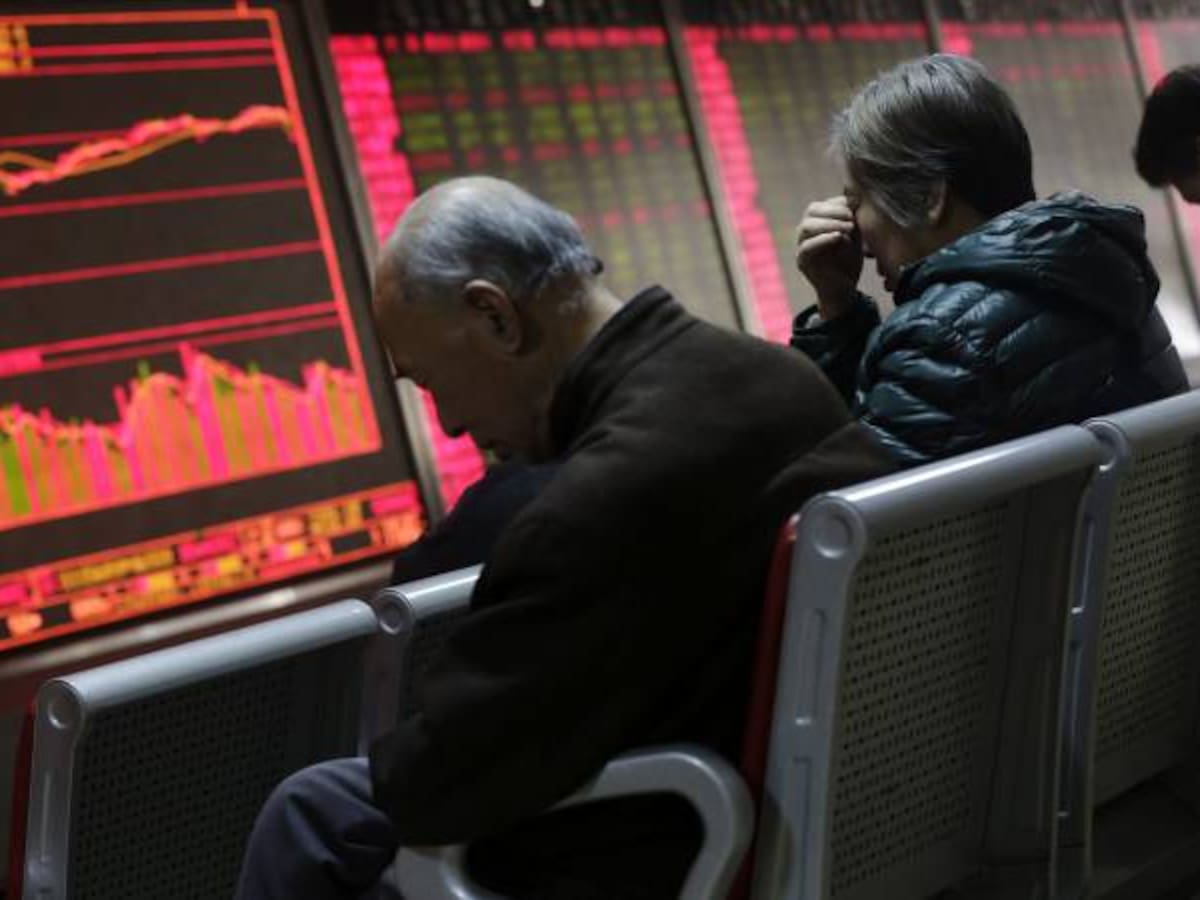 Bolsas europeas abren con fuertes caídas tras desplome de mercados chinos