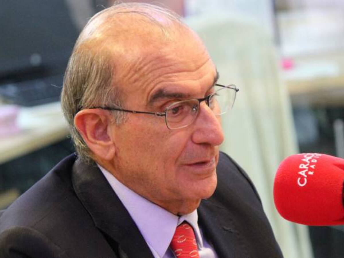 Hay espacio para usar estados de excepción si se hunde la JEP: De la Calle