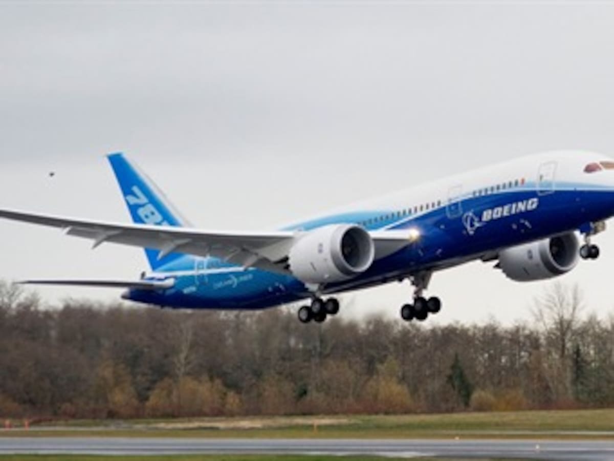 En pleno vuelo se agrieta vidrio de un avión Boeing 787