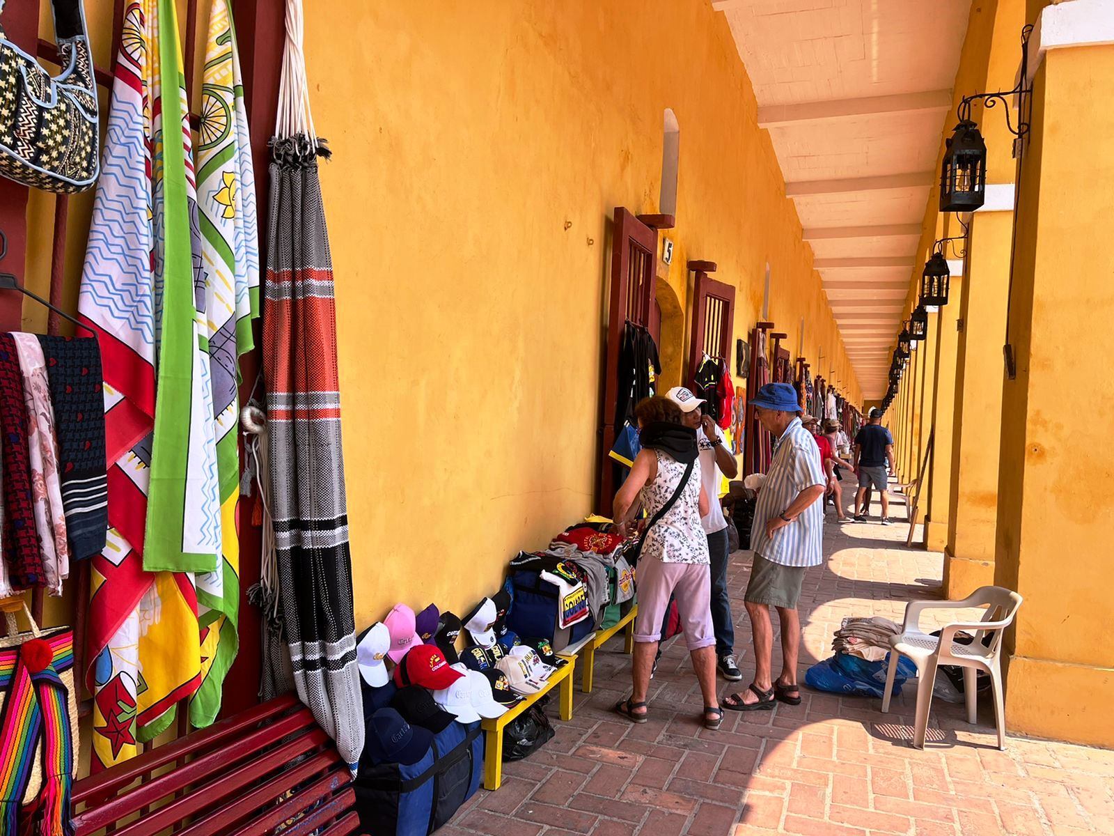 Las Bóvedas, cuatro décadas siendo la vitrina de los artesanos del país