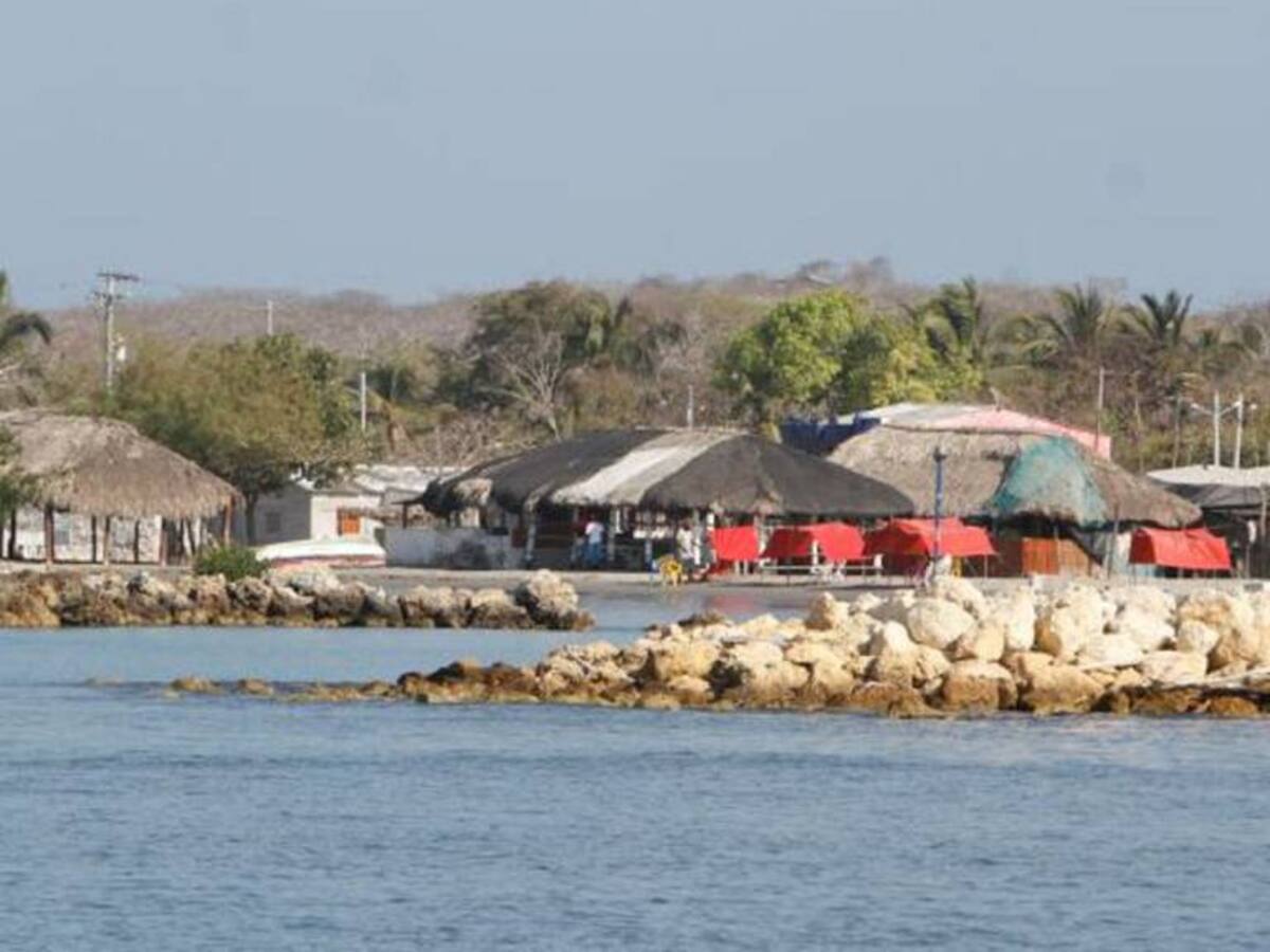 Encapuchados asesinaron a hombre cuando dormía en Bocachica y huyeron en lancha