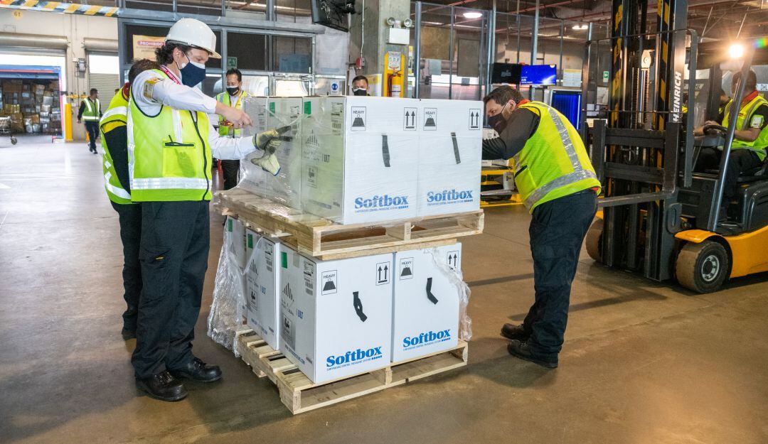 Llegaron a Colombia más de 530.000 dosis de vacunas de Pfizer contra la COVID