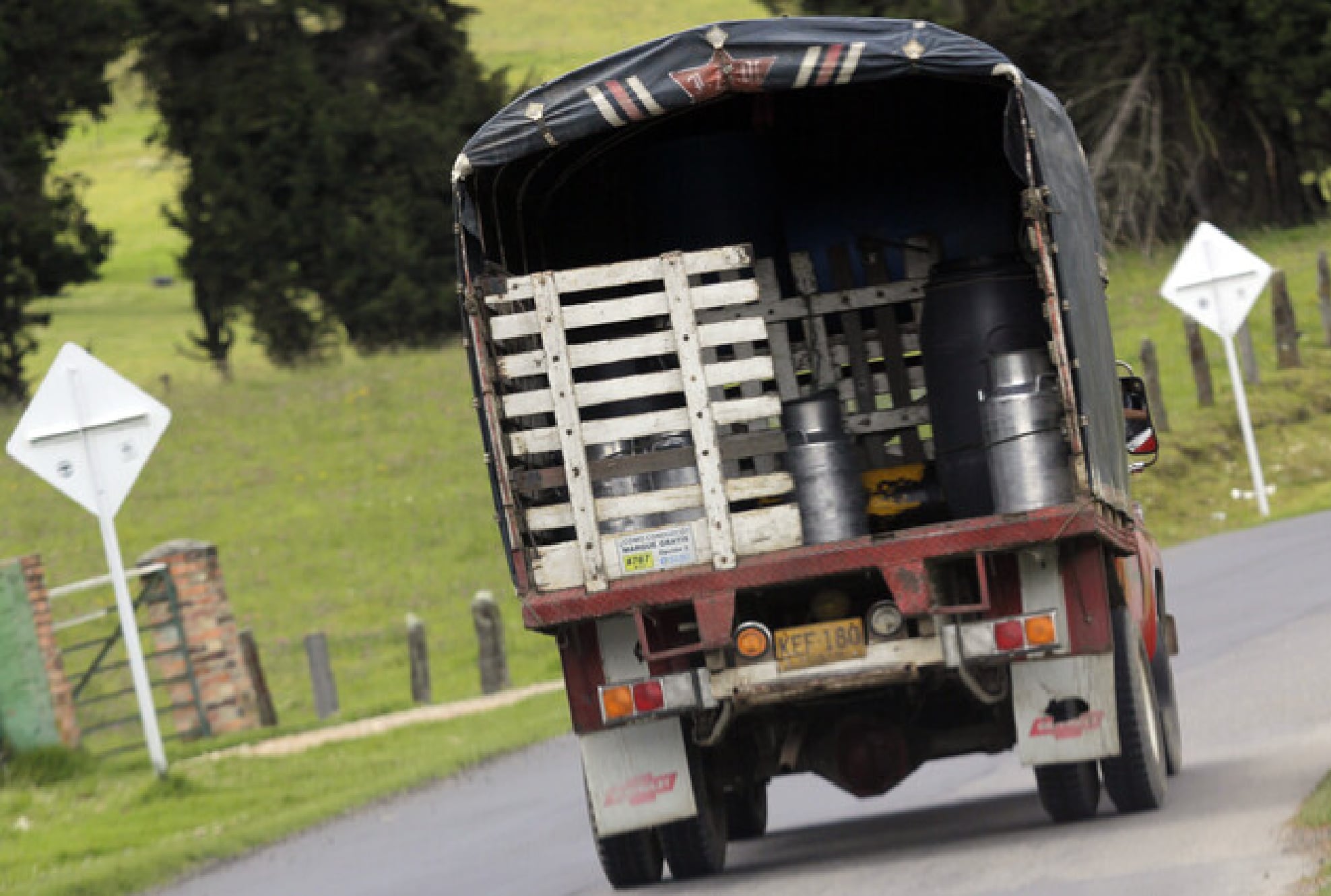 Transporte de carga en la vía Bogotá - Sibaté / Foto: Colprensa