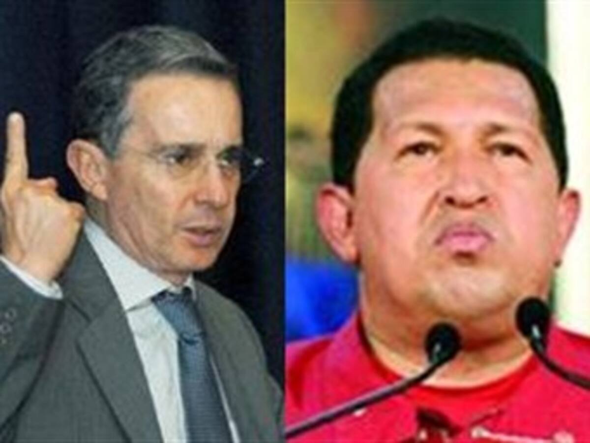 Alvaro Uribe y Hugo Chávez se encontrarán en cumbre de Unasur