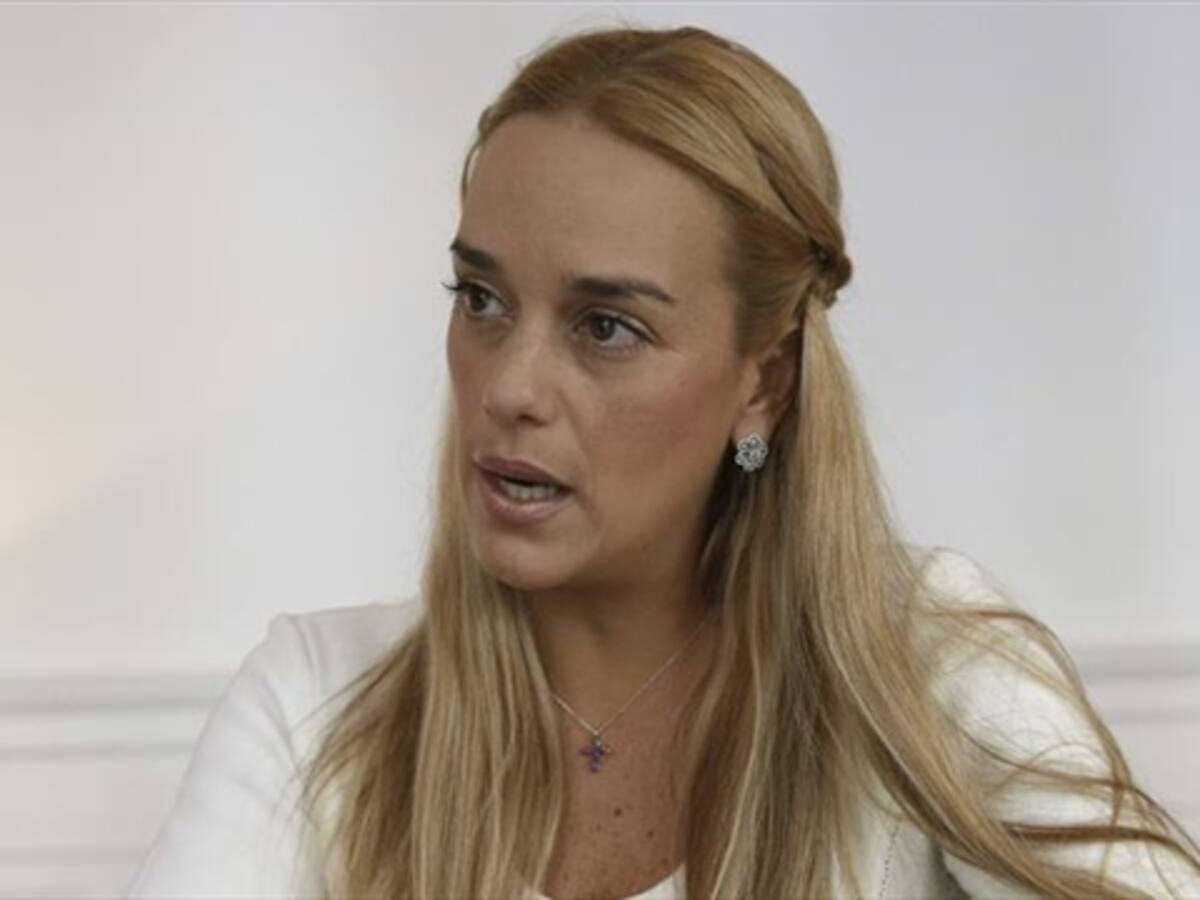 Denuncian que tiran excrementos a presos políticos en Venezuela