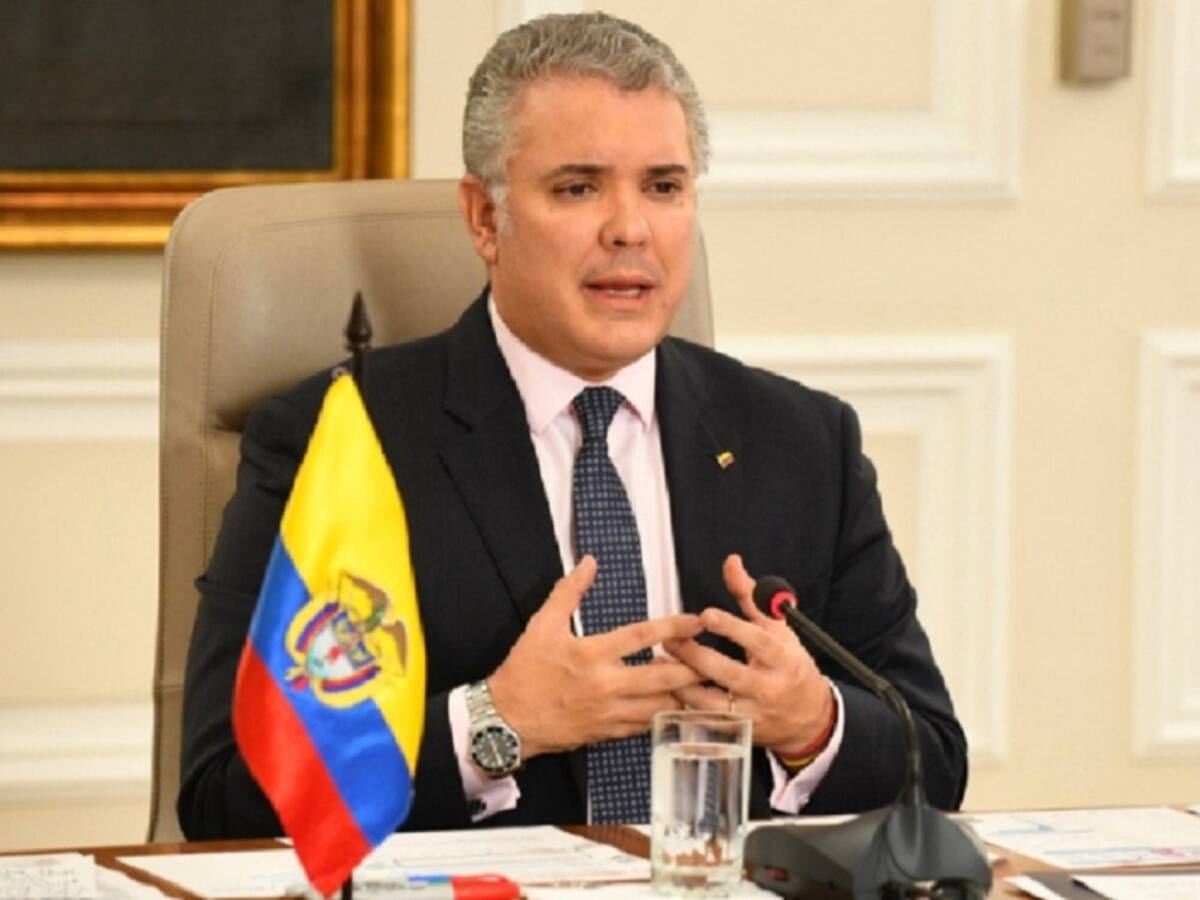 Gobierno de Colombia responde al retiro de los contenedores en frontera