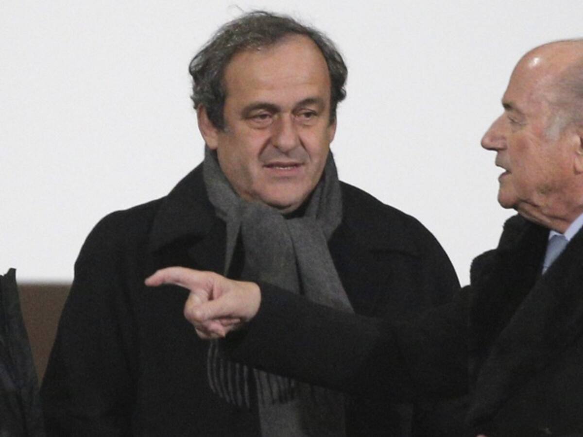 "Blatter enseñó a robar a Platini": Diego Maradona