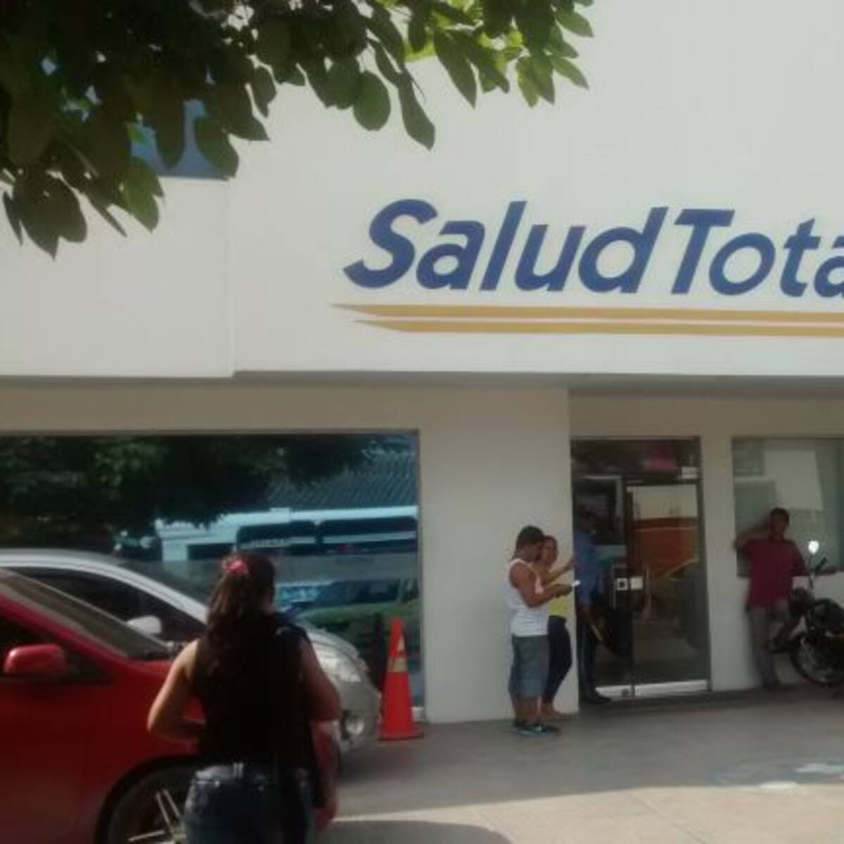 Por aumento de quejas y tutelas de pacientes, Procuraduría inspecciona EPS Salud Total