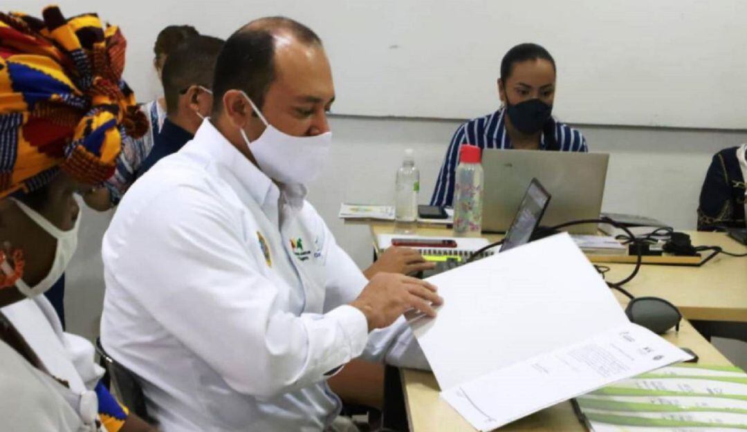 12 funcionarios de esta entidad salieron positivos para Coronavirus y uno de ellos se encuentra intubado en UCI