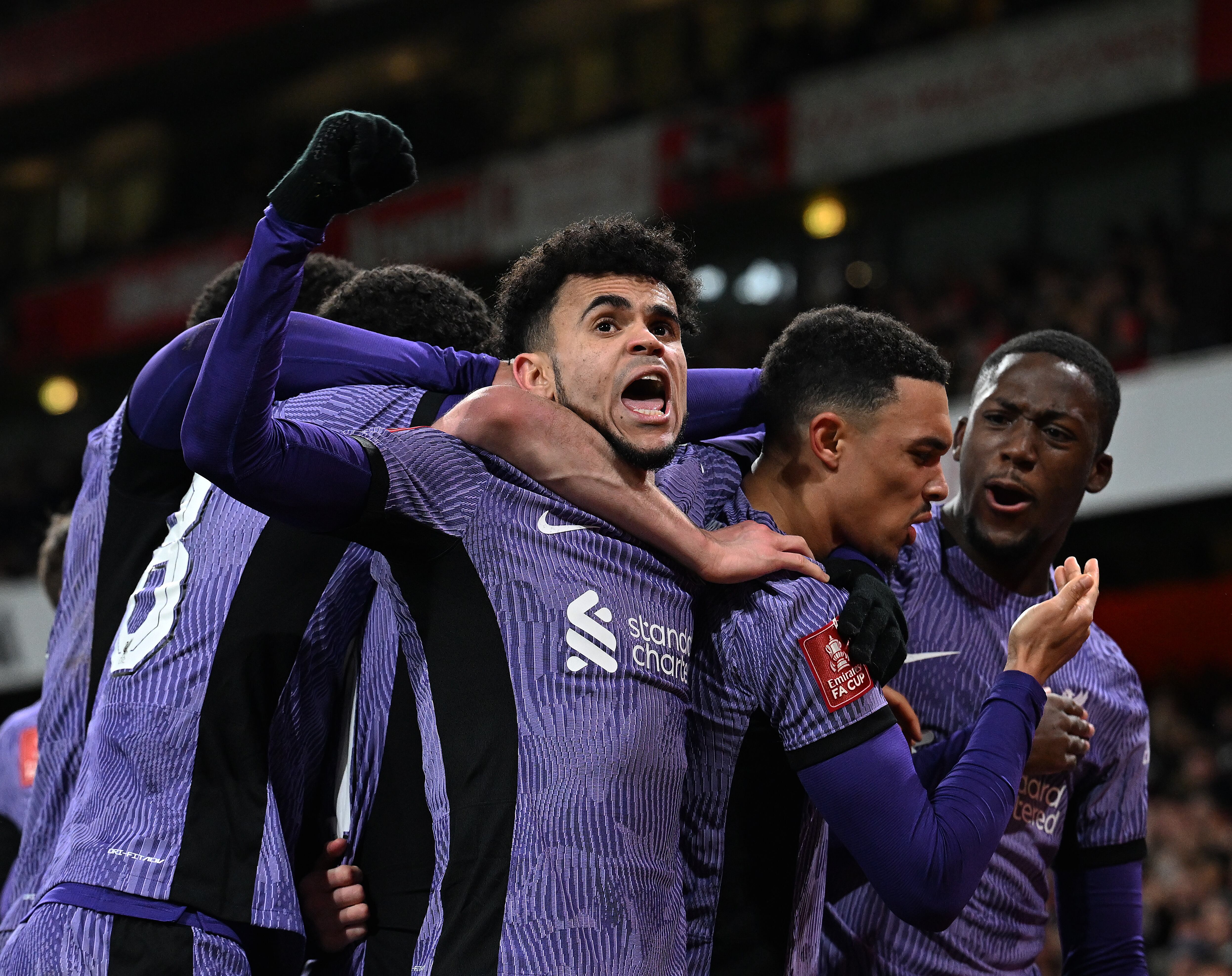 Luis Díaz con el Liverpool en la victoria ante Arsenal | Foto: John Powell/Liverpool FC via Getty Images