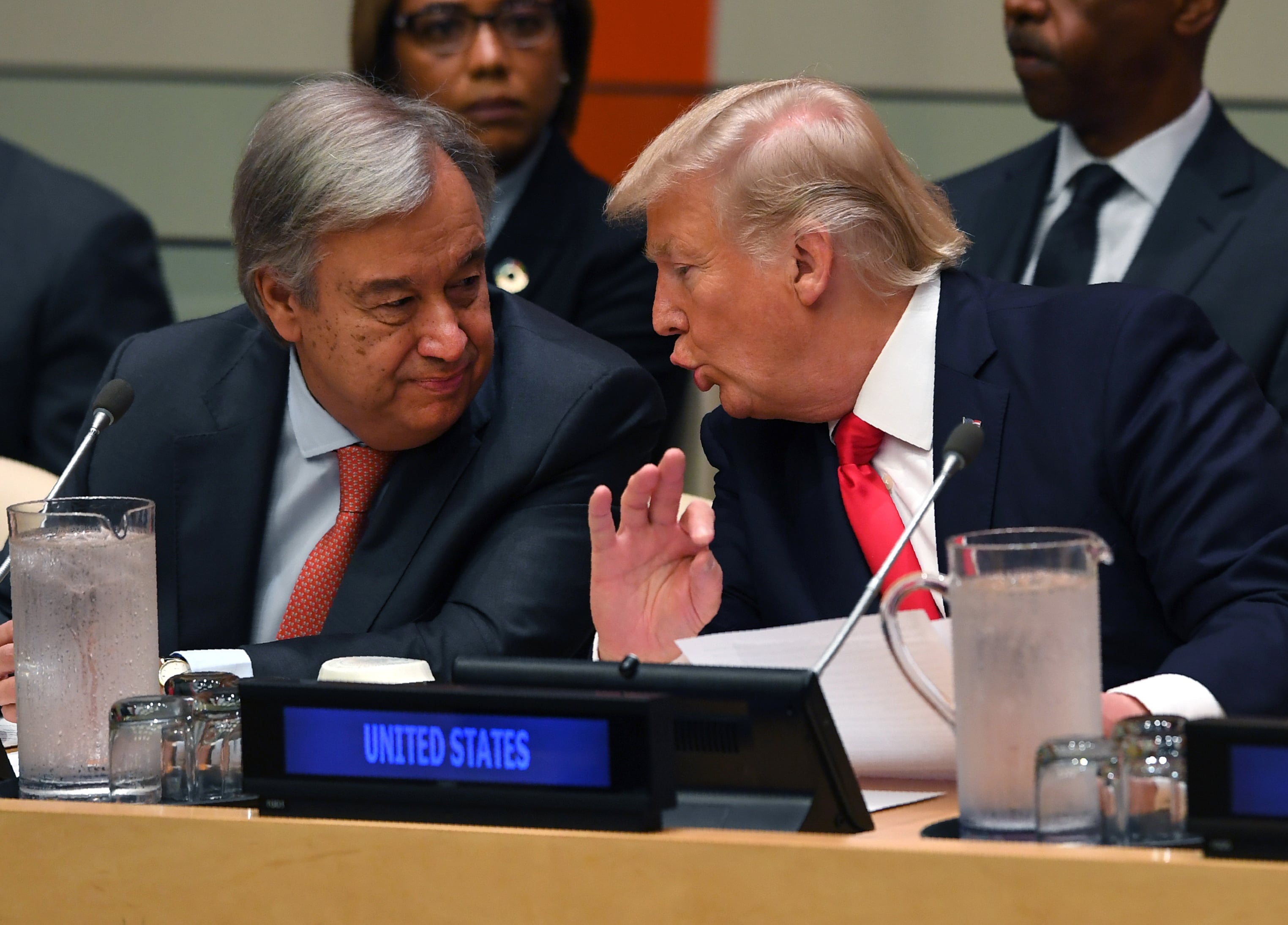 El secretario general de Naciones Unidas, Antonio Guterres (i) y el presidente de los Estados Unidos, Donald Trump (d). 
(Foto:   TIMOTHY A. CLARY/AFP via Getty Images)