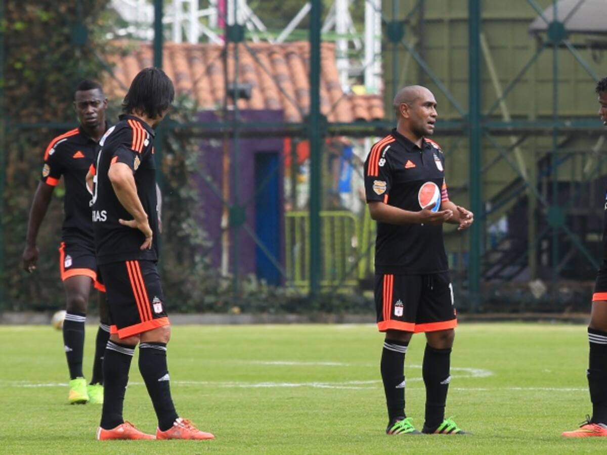 Alberto Suárez renunció a la dirección técnica del América