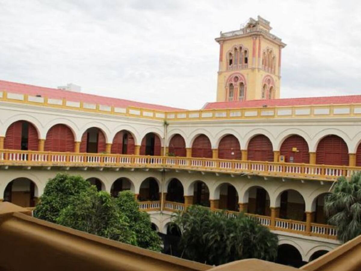 Unicartagena inicia alternancia para estudiantes del área de la salud