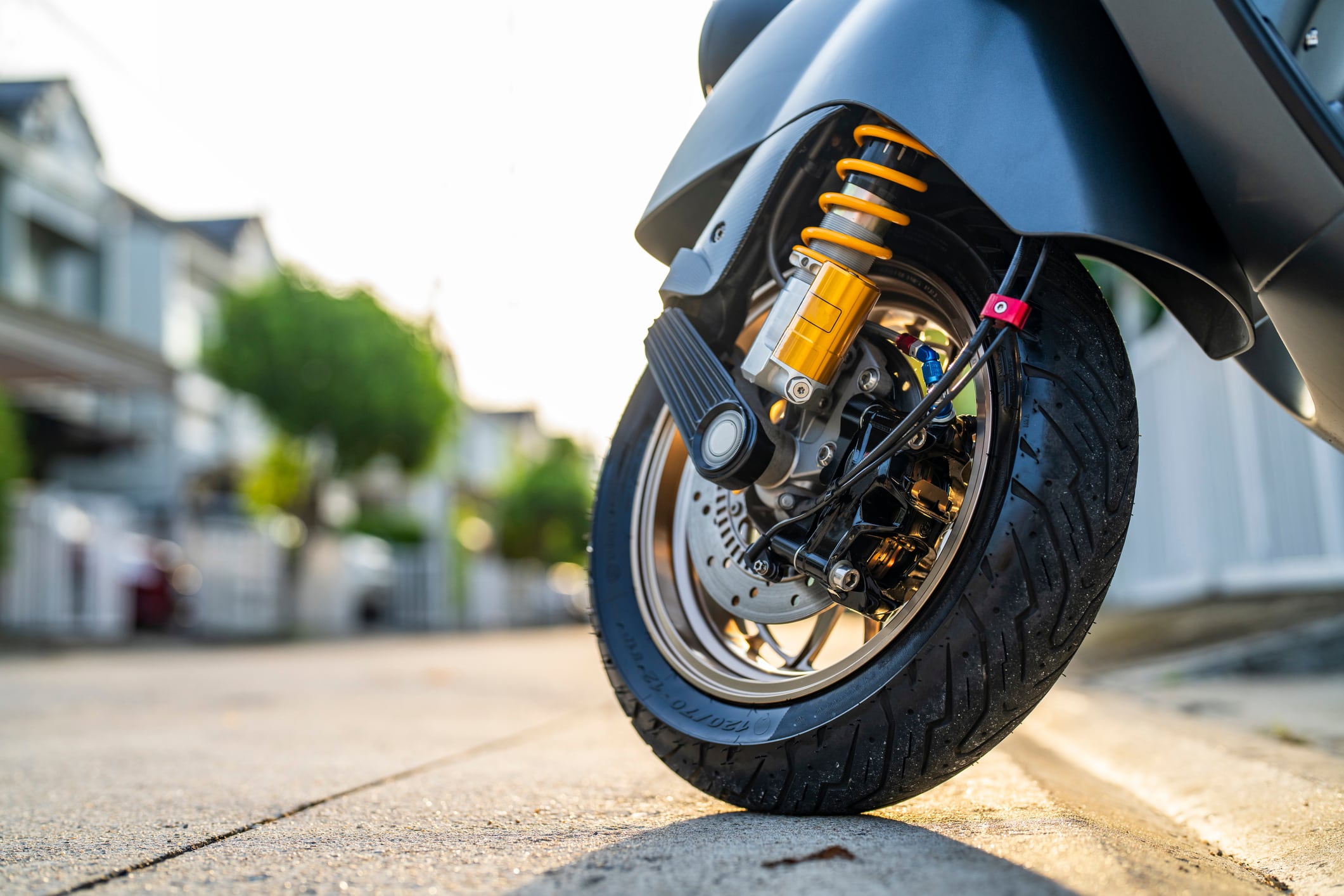 Nuevos requisitos para motos eléctricas en 2026: Esto es lo que necesita para evitar multas costosas. Getty Images