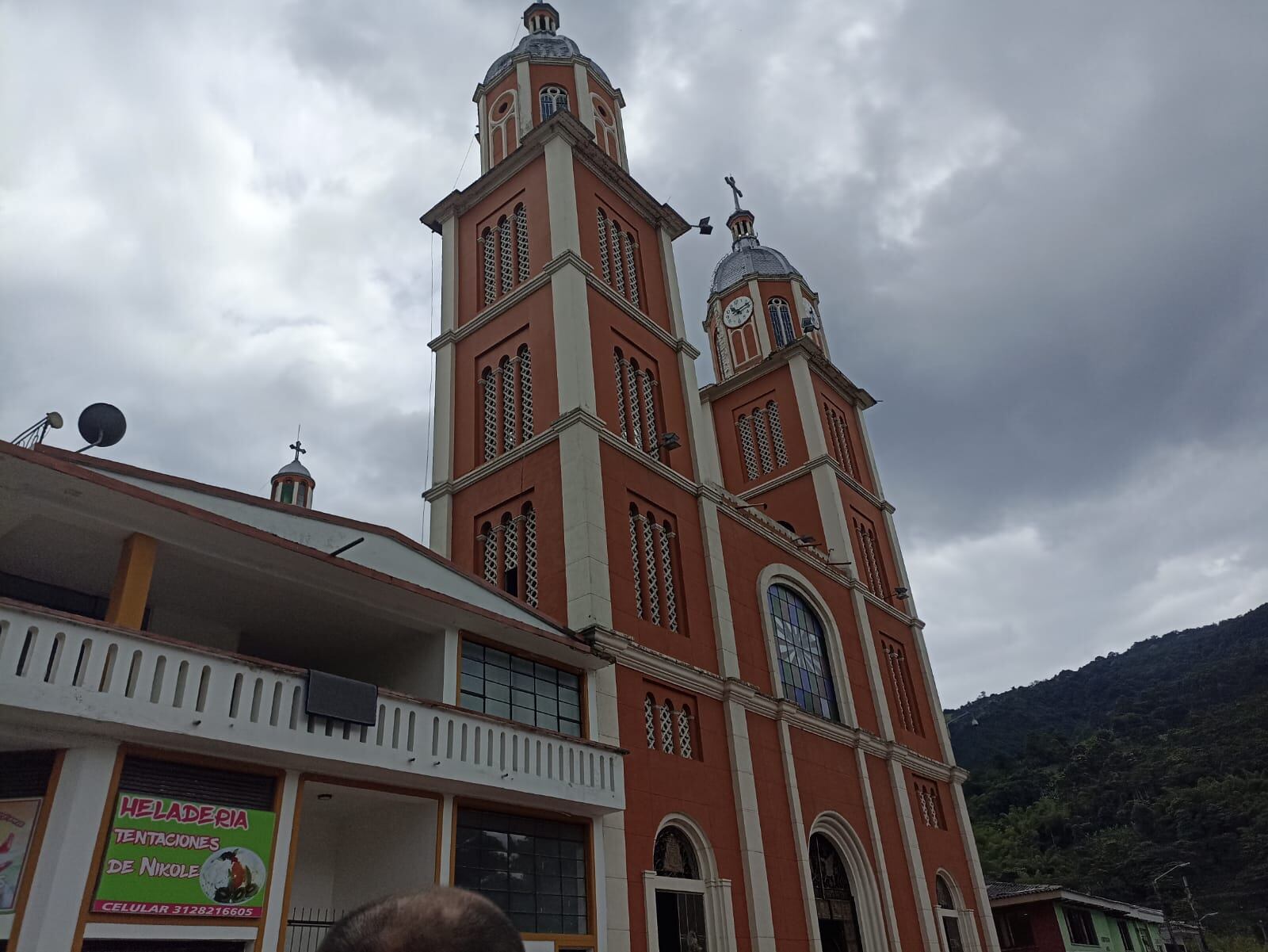 Iglesia de Génova- Adrián Trejos