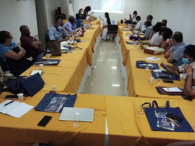 Reunión de líderes sociales