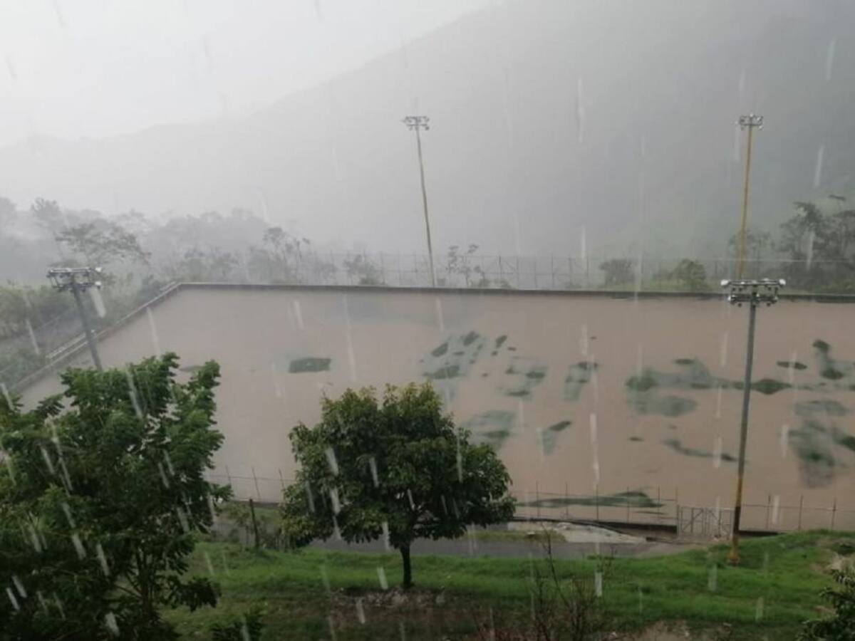 Un aguacero huracanado generó múltiples emergencias en Ituango