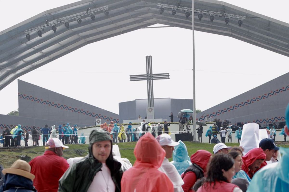 Las personas listas para ver al papa Francisco