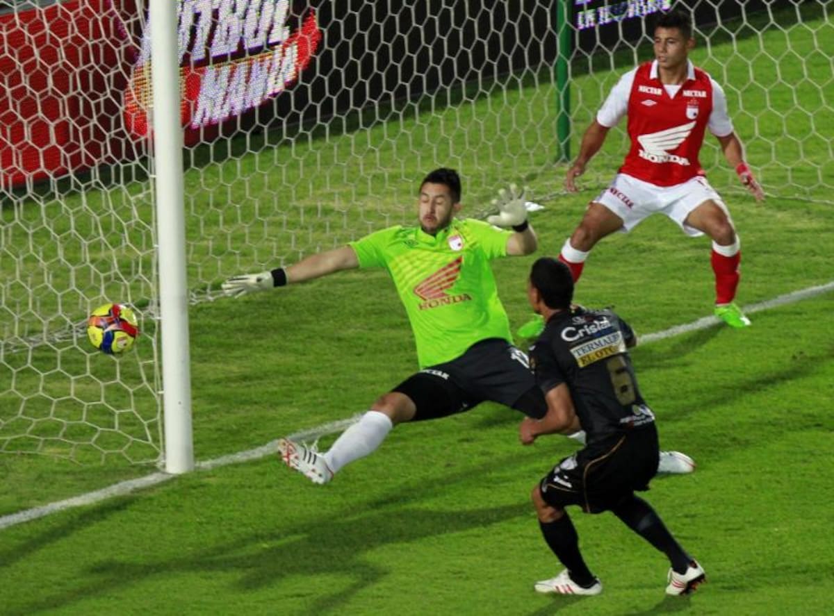 Carlos Valdés marcó el único gol del partido para la victoria de los cardenales tras un racha de cuatro partidos empatados.