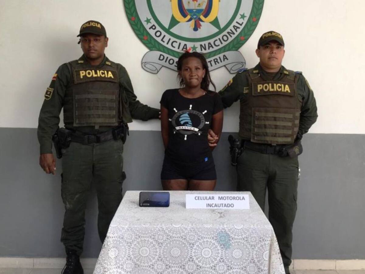 Fingió estar enferma para robar un celular a un paciente en urgencias