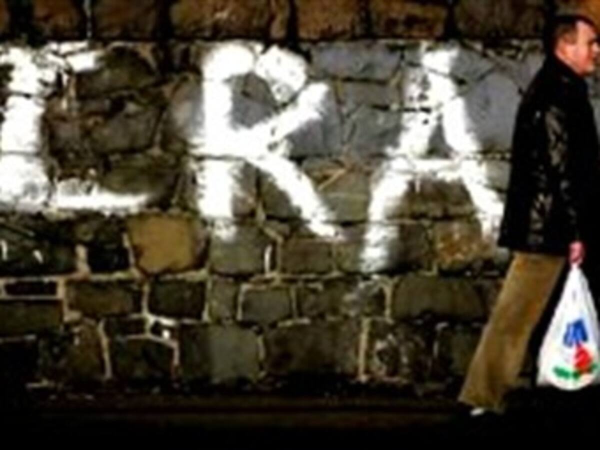 Un joven de 17 años, acusado del último asesinato de un policía en Irlanda del Norte
