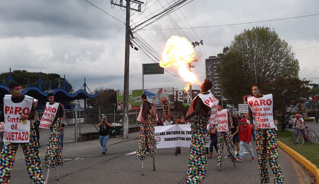 Jornada de plantón y cacerolazo en Armenia
