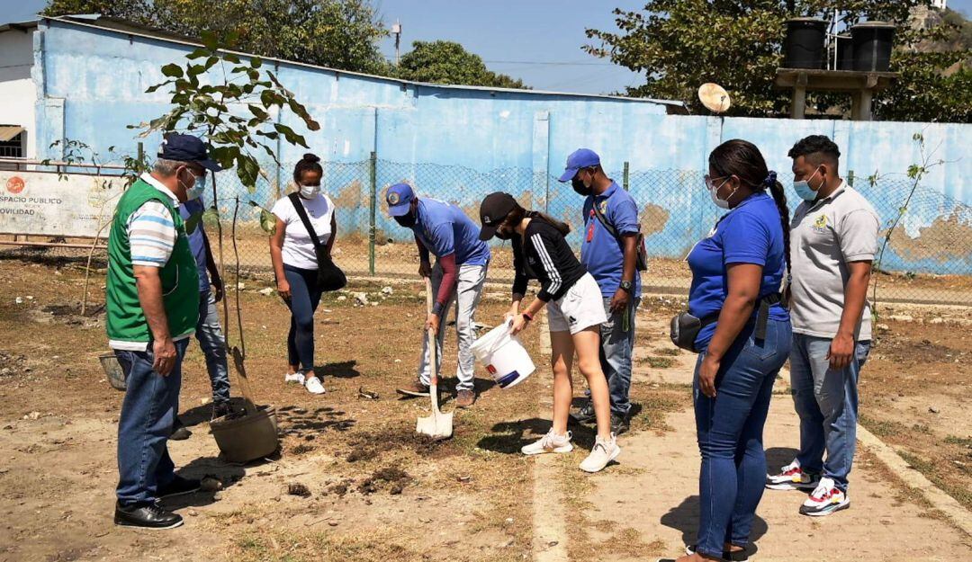 El parque era utilizado como parqueadero, zona de descarga y era foco de contaminación ambiental