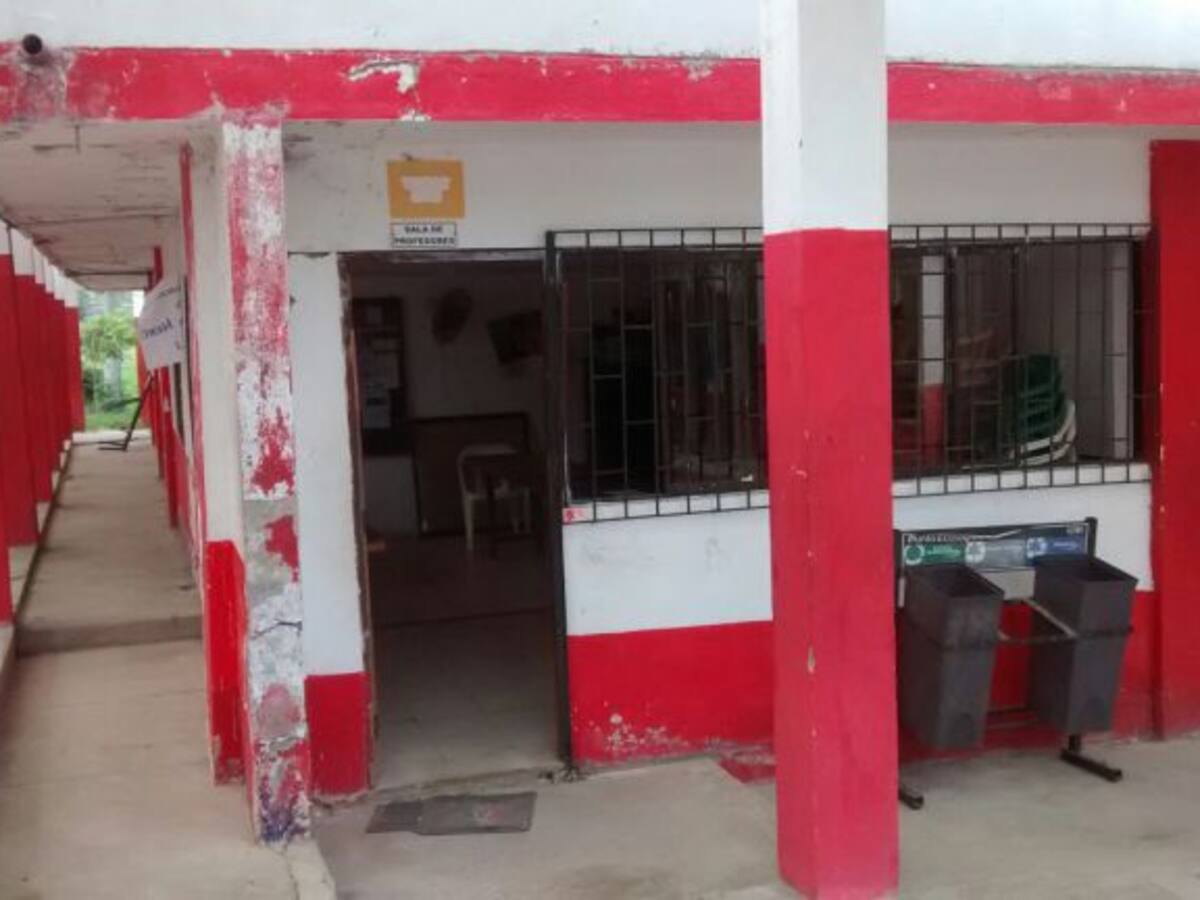 Colegio sin comedor con graves problemas de infraestuctura