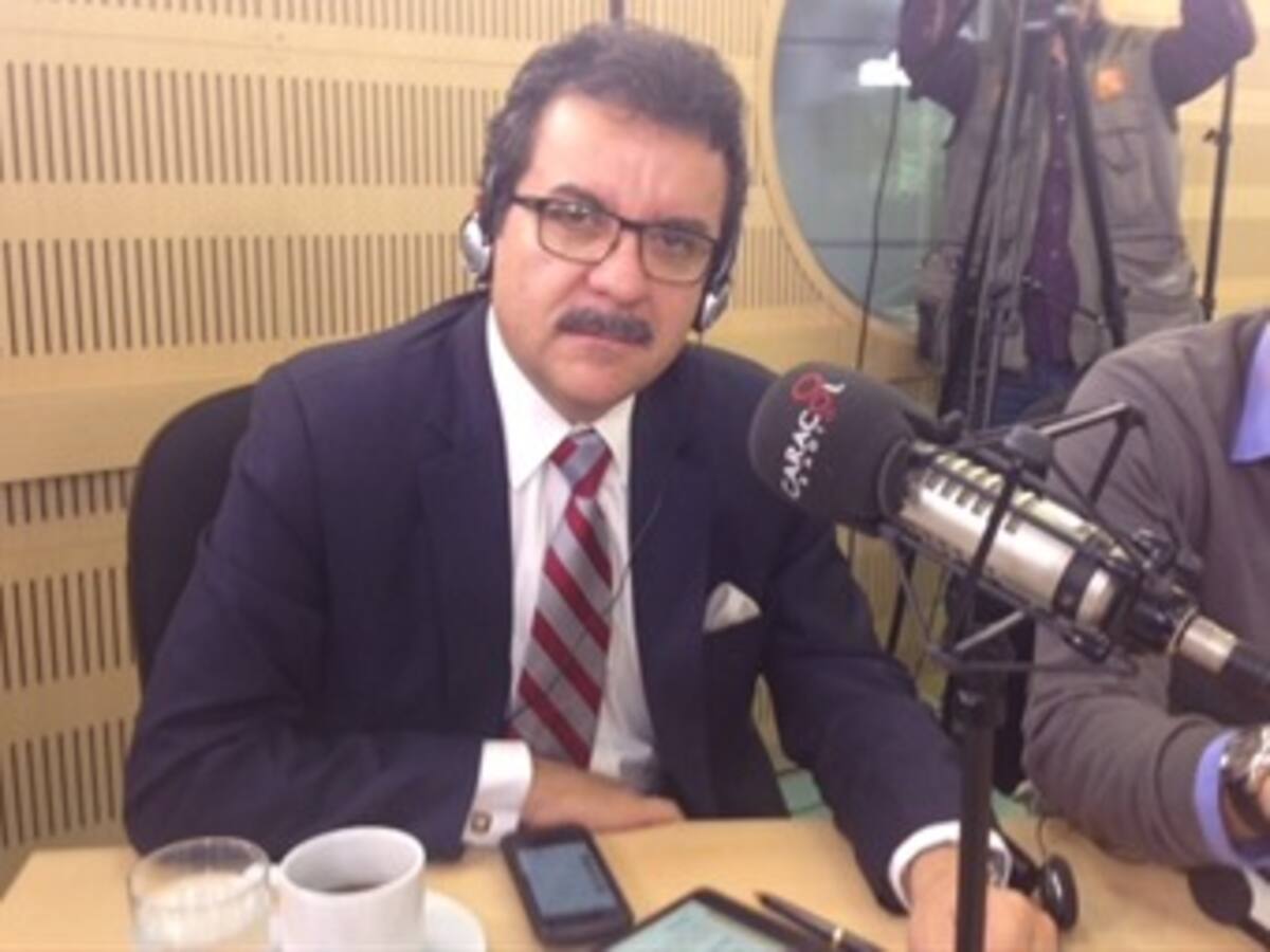 No hay acto en Colombia que no tenga control de legalidad: Carlos Medellín