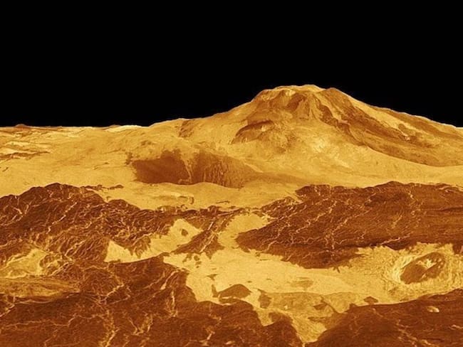 Volcán en la superficie de Venus