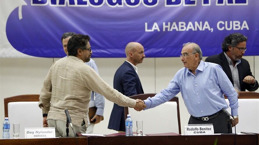 Delegados del Gobierno y Farc en La Habana. Foto: Agencia EFE