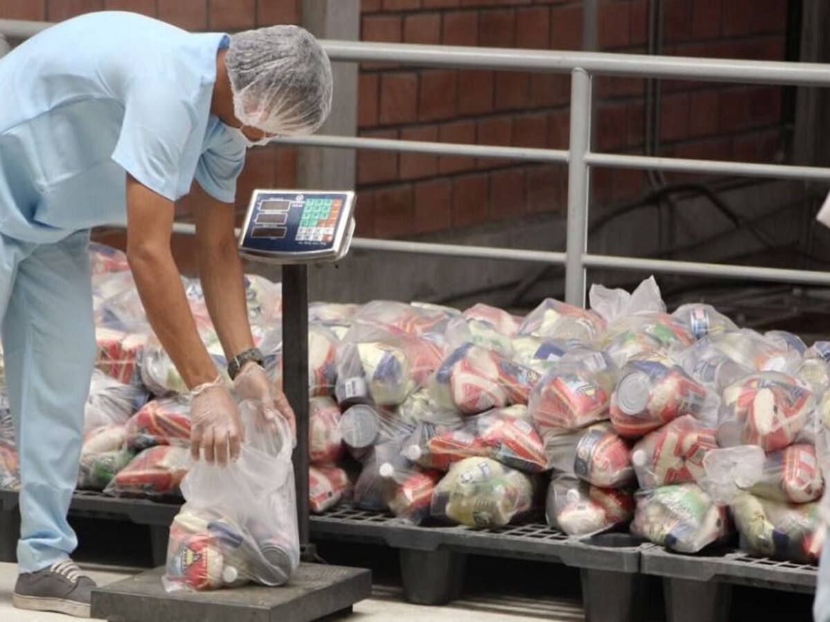 Con raciones para preparar en casa se reinicia el PAE en Córdoba
