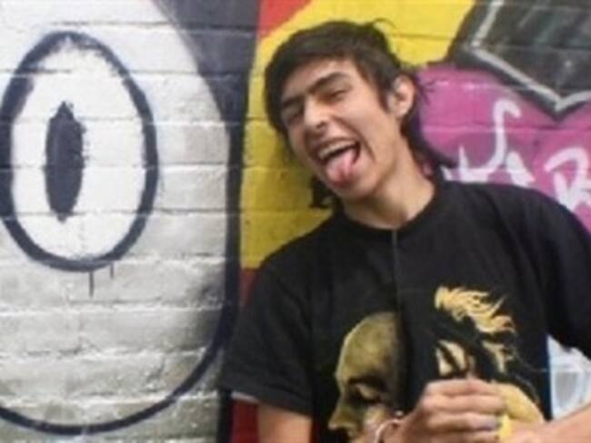 Pedirían arresto para abogado de patrullero acusado de asesinar a joven grafitero