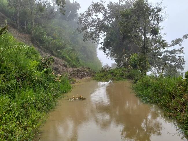 Vendaval y lluvias intensas provocan más de 30 derrumbes en La Victoria, dejando al municipio incomunicado