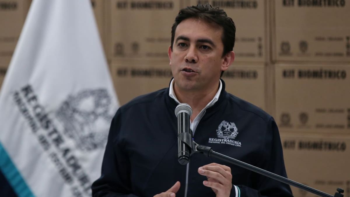 Registraduría ratifica a Petro, Fico y Fajardo como ganadores de consultas