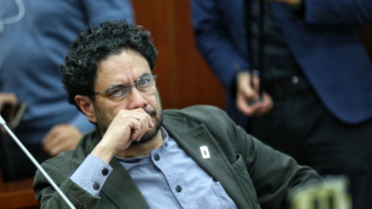 Acusación que hago no es a la comisión, es contra Edward Rodríguez: Cepeda