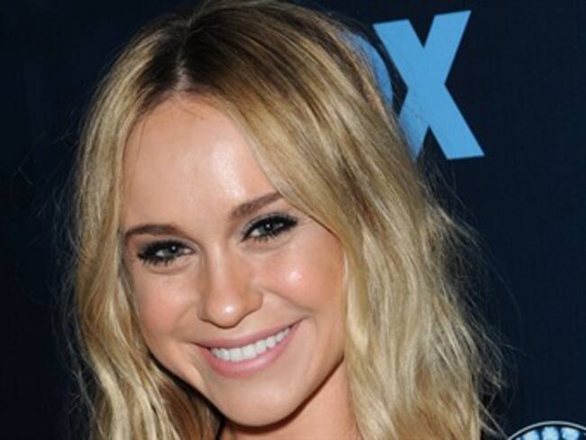Encuentran sin vida al novio de Becca Tobin, actriz de 'Glee'
