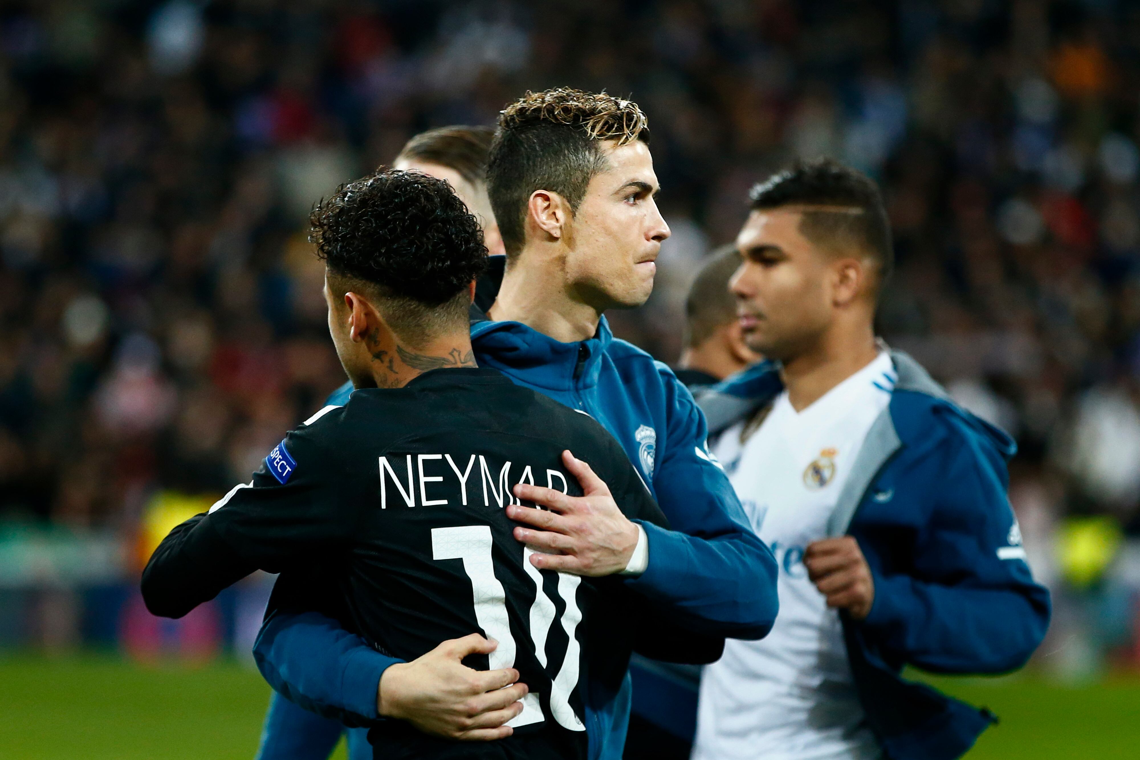 Cristiano Ronaldo junto con Neymar. (Photo by Gonzalo Arroyo Moreno/Getty Images)