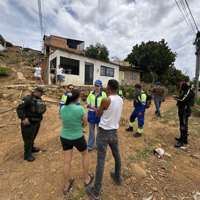 Aqualia anula más de 20 conexiones ilegales en Villa del Rosario, Norte de Santander. / Foto: Aqualia.