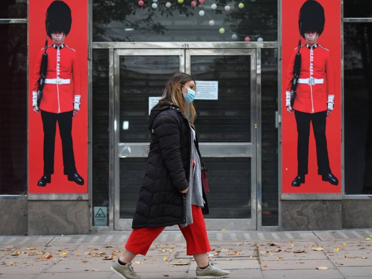 Reconfinamiento en Inglaterra podría alargarse más allá del 2 de diciembre