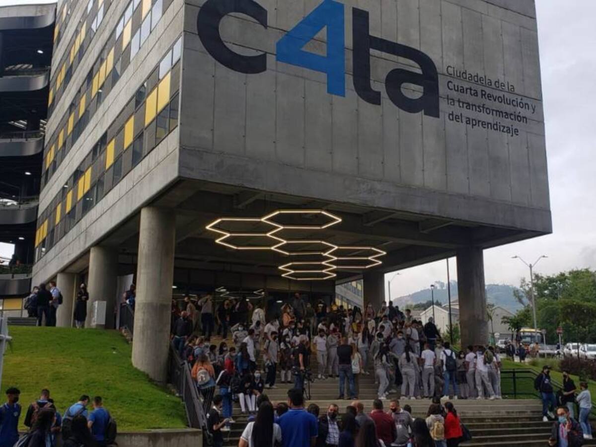 Estudiantes comenzaron a formarse junto a Google y Microsoft en el CATA