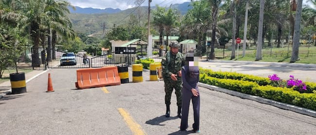 Ante el batallón de Ocaña se presentó integrante del ELN para desmovilizarse / Foto Ejercol