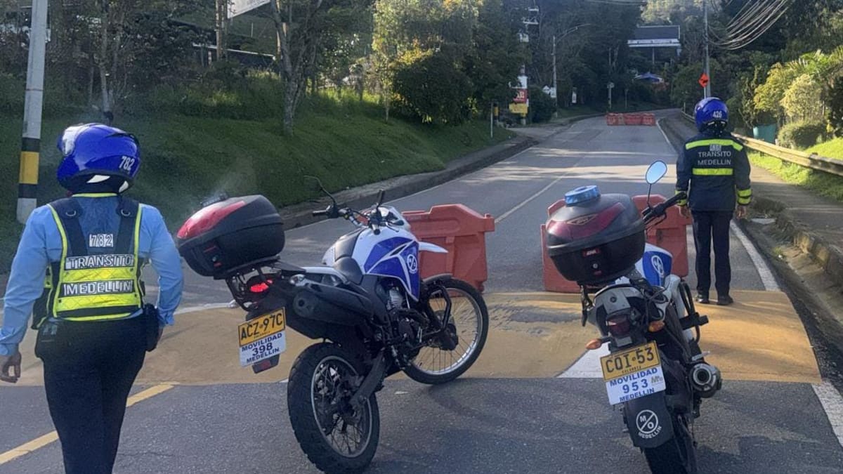 Protesta de agentes de tránsito se debe a cambios en turnos nocturnos en Medellín