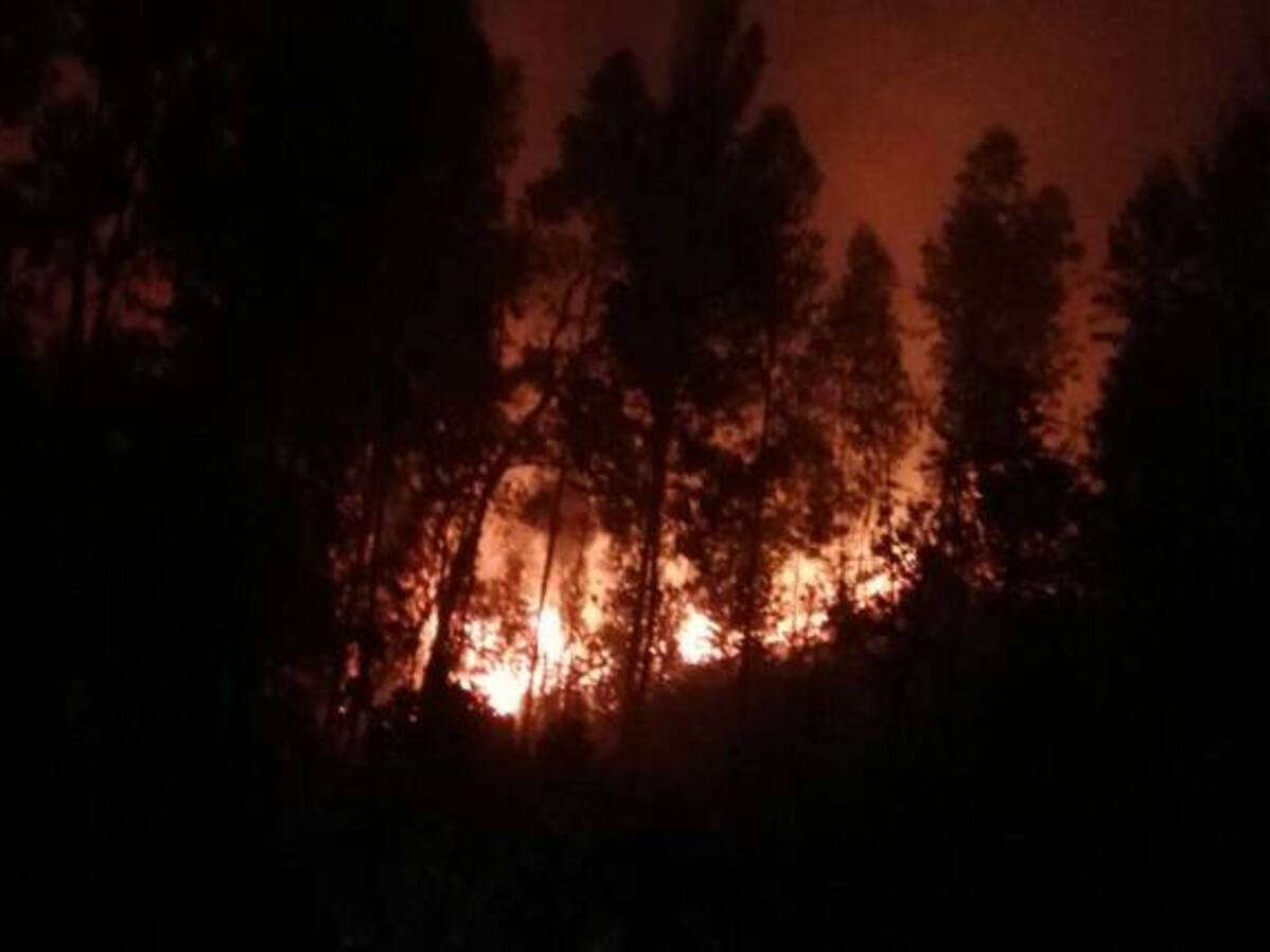 100 viviendas en riesgo por incendio forestal en Nobsa, Boyacá