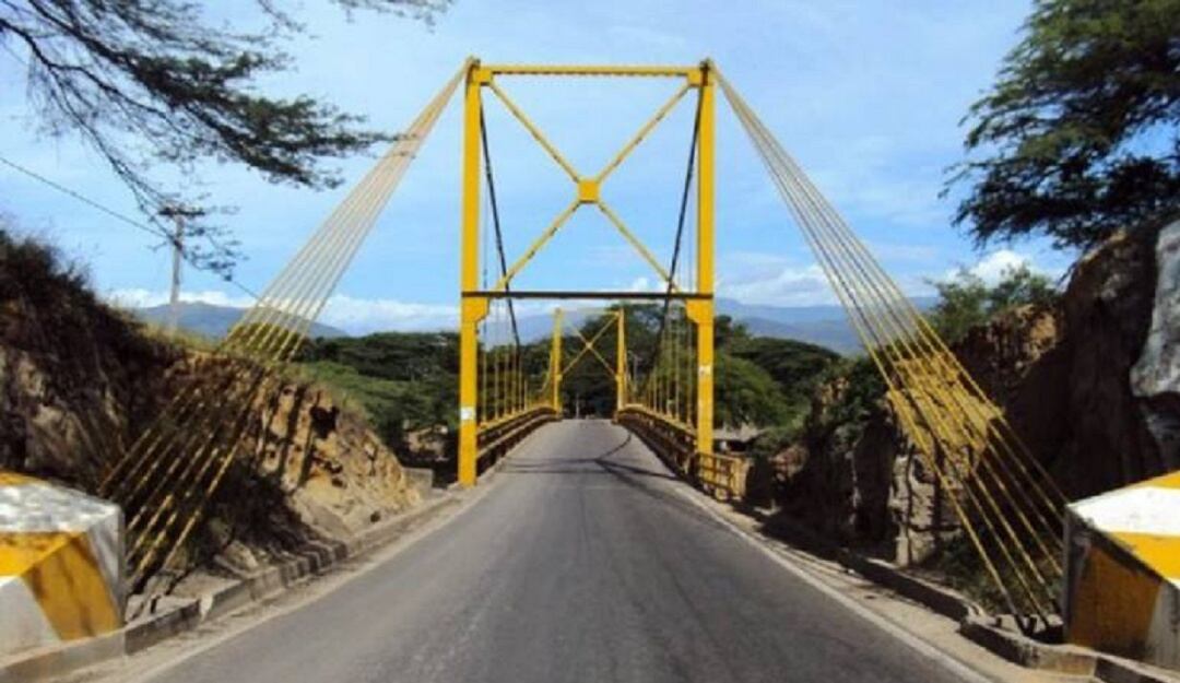 Puente Mariano Ospina Pérez