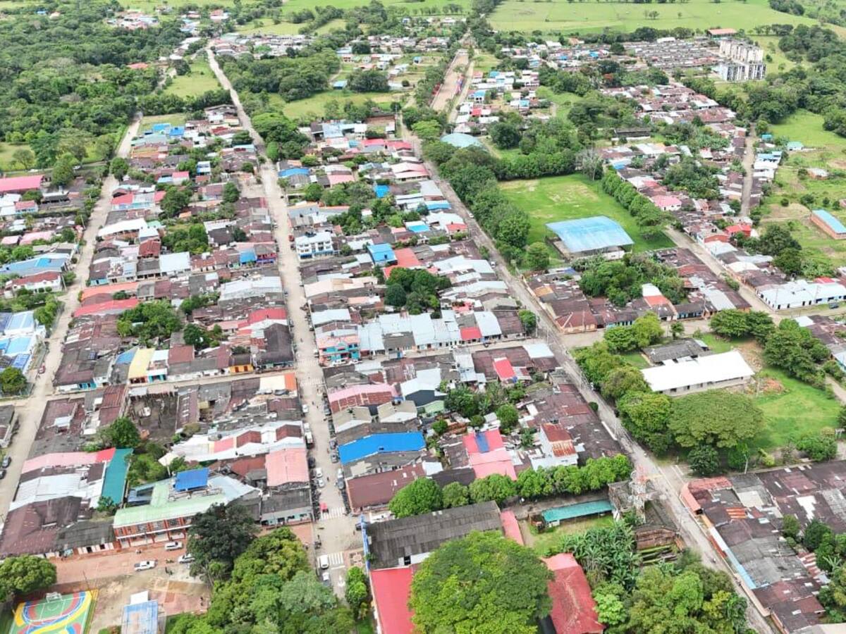 Gobierno destina $38.000 millones para iniciar reconstrucción de Medina y Paratebueno luego de sismo