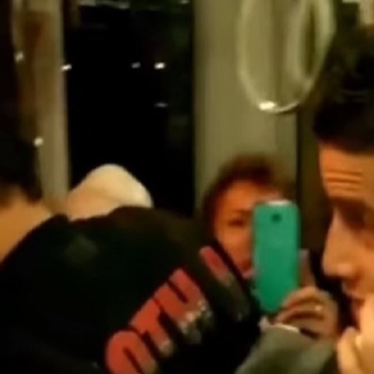 La travesía de James a su llegada al aeropuerto de Chile